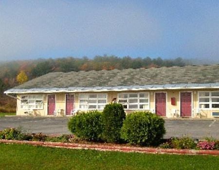 Budget Inn Whitehall Exterior photo