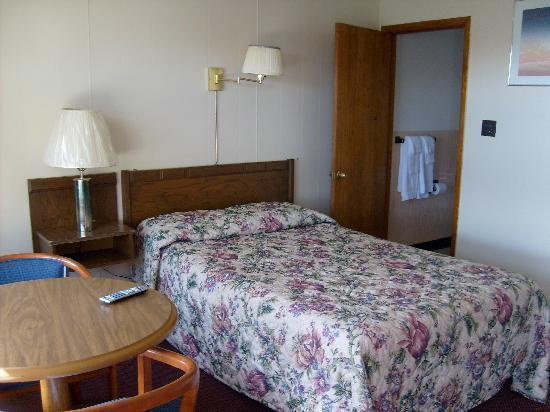Budget Inn Whitehall Exterior photo